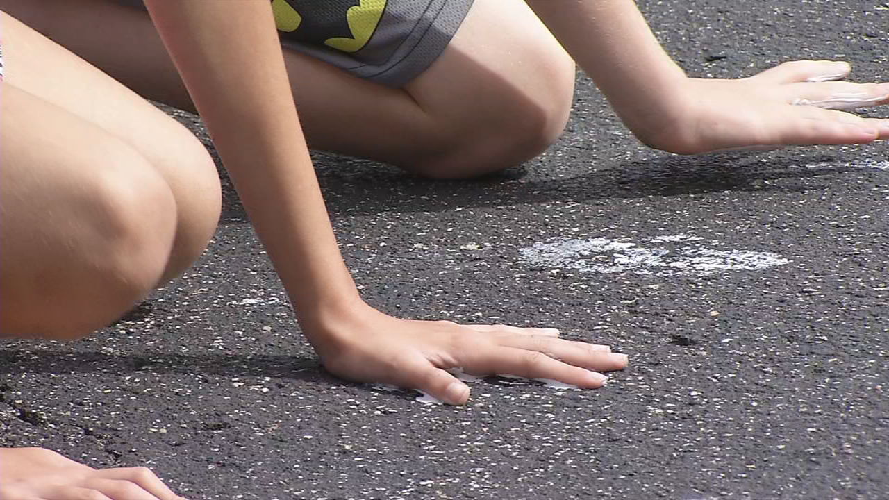 New Albany charter school allows students to make their mark on site of future addition